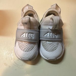 Toddler Nikes size 5C